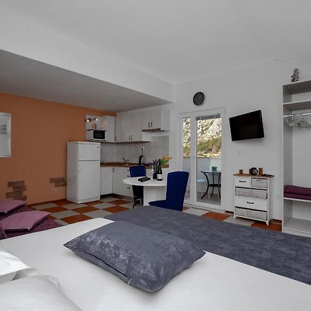 Apartments By The Sea Drasnice, Makarska - 2581 Rom bilde